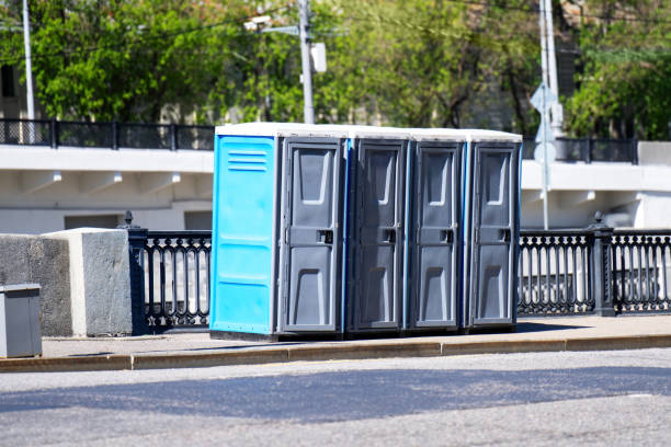 Best High-end porta potty rental  in East St Louis, IL